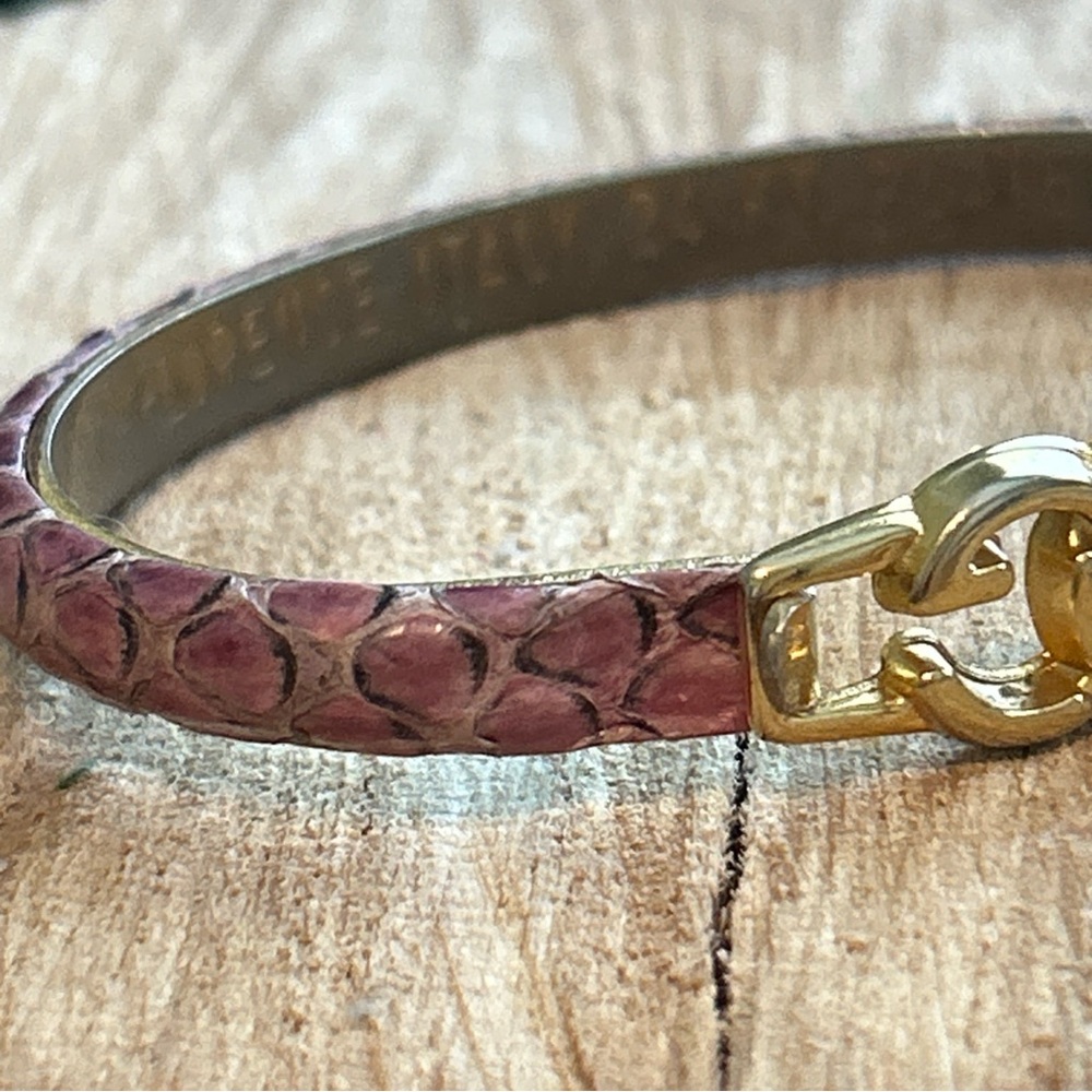Authentic vintage Gucci Pink snakeskin bangle bracelet - Picture 7 of 11